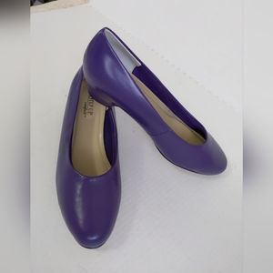 Step Up Comfort Purple Leather 1.75" Heel Pumps 9.5W EUC